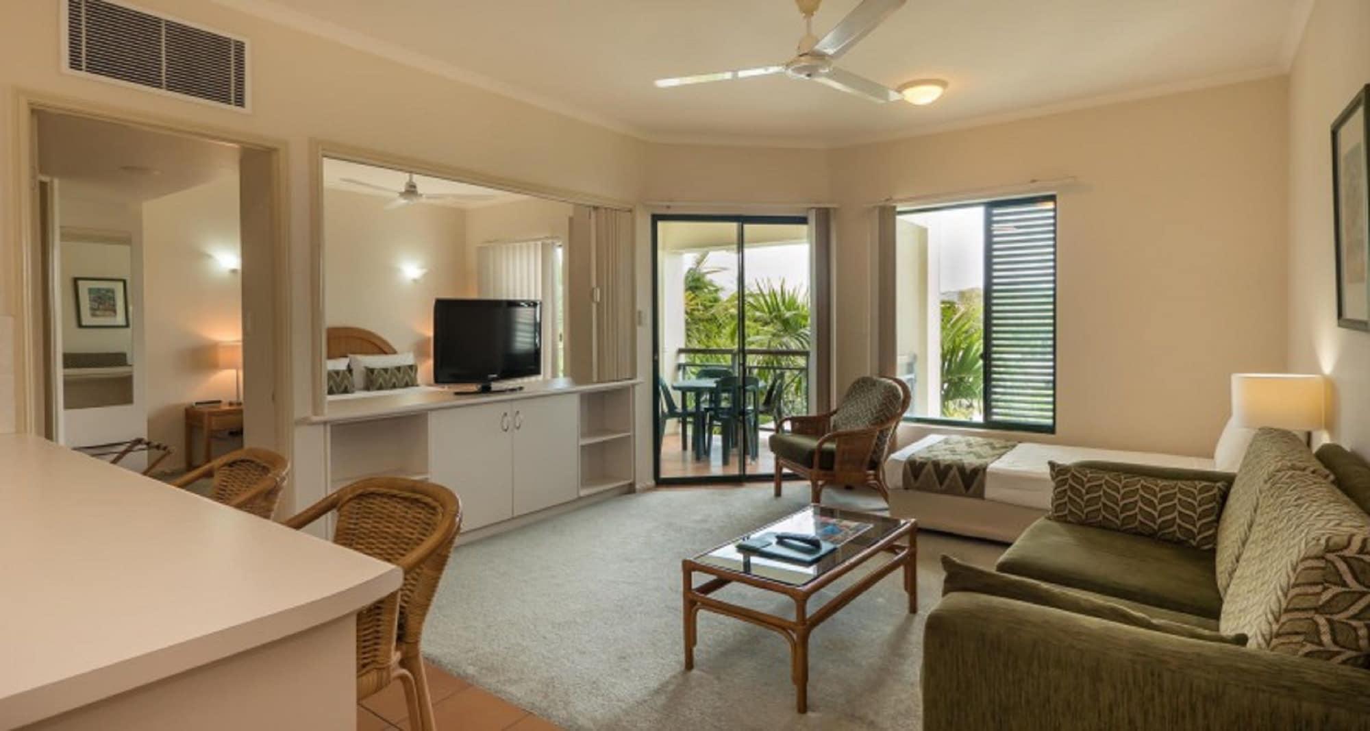 Tropic Towers Apartments Cairns Eksteriør billede