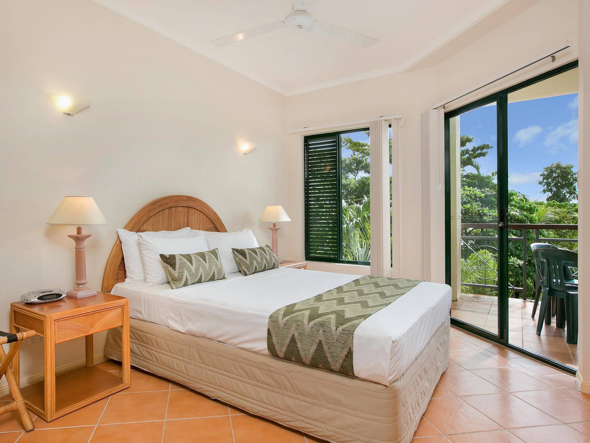 Tropic Towers Apartments Cairns Eksteriør billede